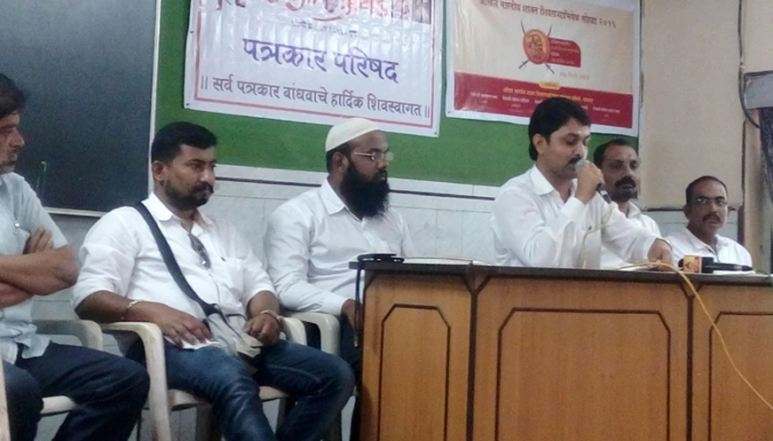 मराठा लोकप्रतिनिधींनो राजीनामे द्या